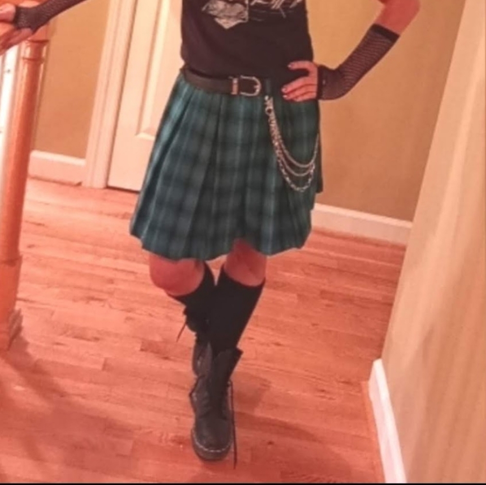 Hot Topic skirt